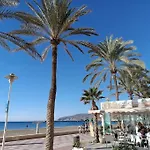Estupendo Piso Renovado A 30 Metros De La Playa